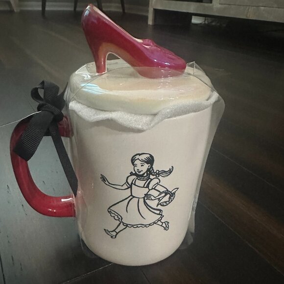 NWT New Ceramic Coffee Tea Mug Wizard of Oz Dorothy - Picture 1 of 2
